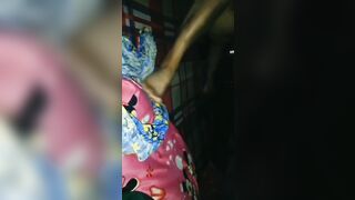 tối khuya nứng quá sang phòng  gạ chịch
