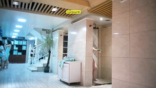 Quay Lén Bể Bơi Tập Thể Ai Cũng Trần Truồng (Phần 2)