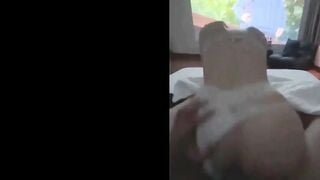 Vụng trộm với em gái nuôi 2ka9 da trắng mông to