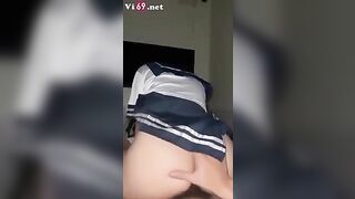 Kính cận làm anh say đấm