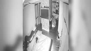 Hack Camera ngoại tình với anh hàng xóm lúc chồng đi công tác vắng nhà