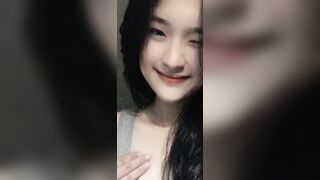 Bướm hồng khoe cho anh em thèm