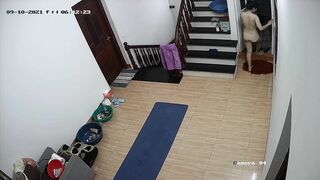 (Hack Cam) Em Xinh Tươi Cởi Đồ Đi Tắm