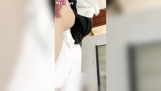 Không bao xuất trong bé nữ sinh kính cận co thắt bướm để đẩy tinh ra ngoài