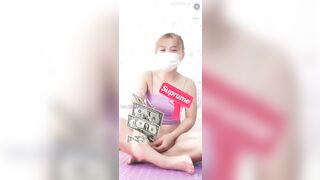 Bé Sun lần đầu thủ dâm còn bỡ ngỡ, đang móc ra nước e hét um sùm