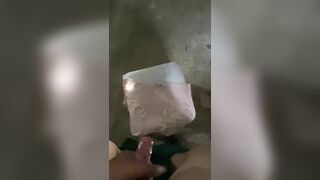 trộm quần lót em gái mang sục