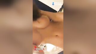 Đang nhảy khiêu dâm thì bị bà mẹ mở cửa lộ hết lồn vú và cái kết