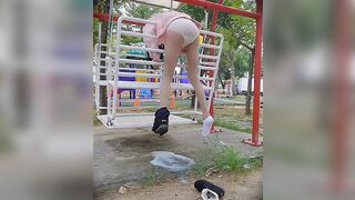 Súc vật Trung, Bạo dâm e gái xong vứt ở ngoài Sữa đặc chảy tung toé