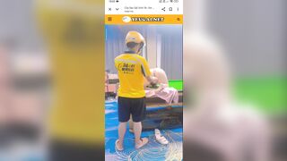 Chs bida nứng quá, E gái gọi shipper đến móc lồn bắn nước trên bàn bida