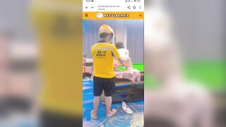 Chs bida nứng quá, E gái gọi shipper đến móc lồn bắn nước trên bàn bida