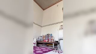 Học sinh thủ dâm ở nhà