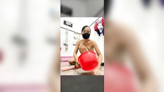 Bà chị thủ dâm 4