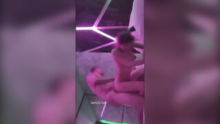 Cô Vợ Việt Nam Được Chồng Dắt Đi Dụ Cặc Tây Sướng Rên Ngất Ngây 2