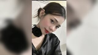 SIÊU PHẨM: 2 Chị em họ thay nhau xem sụccu đến Phọt tinh