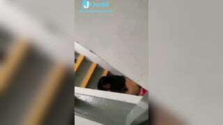 Quay lén phát hiện đôi sinh viên địt nhau ở cầu thang trọ cực kích thích