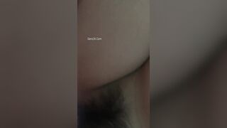 Chơi Cái Lồn Ướt Nhẹp Đầy Lông Của Em Hàng Xóm Dâm Đãng 3
