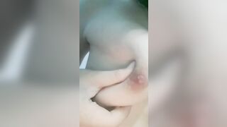 vú hồng mới lớn