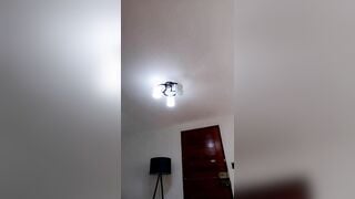 Gái Xinh Dâm Đãng Show Hàng Thủ Dâm Phần 2