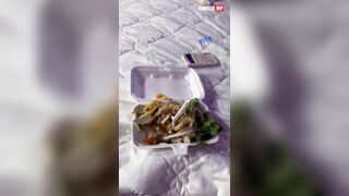 Chs bida thua kèo, phải dâng lồn bạn vợ cho thg bạn thân địt xuất trong