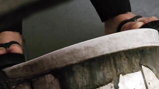 Quay lén bến xe cận cảnh 3