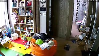 Quay lén chị dâu tắm 4