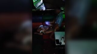 Hiếp tập thể e nhân viên karaoke ngay trong quán,đã làm gái còn bị hiếp đen thật