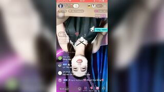 Show vú to trên tiktok của em gái dâm đảng