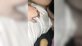 Ngủ cùng e gái, Thg a lén vạch lồn chs không bao vs e họ lồn non