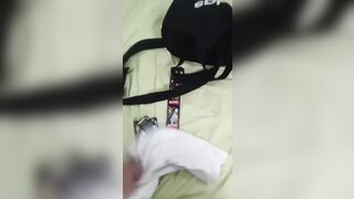 Cho Vợ Đi Làm Công Nhân Dắt Trai Về Phòng Ngủ Xài Cả Dầu Gội Durex 3