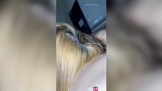Đi du lịch cùng hội bạn thân được 2 cô bạn tranh nhau bú mút cưỡi ngựa