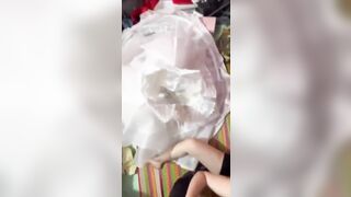 Cô Dâu Chú Rể Động Phòng Khi Quan Viên Hai Họ Còn Dự Tiệc 3