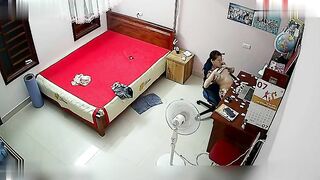 (Hack Cam) Tại Phòng Ngủ Của Em Gái Ngây Thơ Phóng Túng