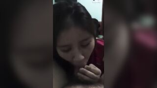 Không ngờ đứa em dâu lại dâm đến thế,bú mút con cặc tự tay nhét cặc vào lồn
