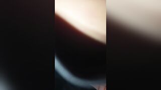 Định vạch lồn nhỏ em ra mà nó tỉnh dậy nhém bị phát hiện