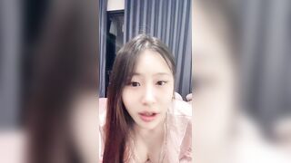 Full clip Idol Diệu Linh thủ dâm bằng dưa leo trong khách sạn