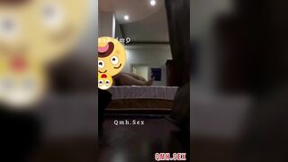 Anh địt mạnh lên xem nào ! Địt em đéo có cảm giác gì .... Phạch phạch .... Ớ ớ..... đ
