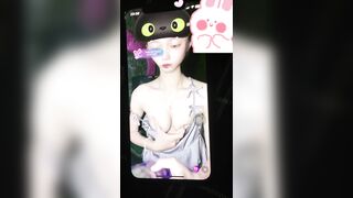 Em gái 208 khoá phòng show bình sữa