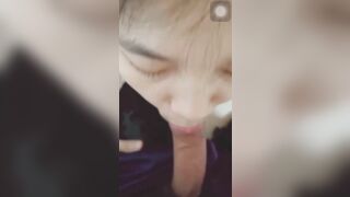 Em học sinh non bú cu điêu luyện