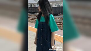 Vợ và em gái quan hệ tình dục tập thể 5P với ba người đàn ông và hai người phụ nữ