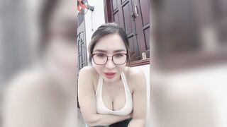 Gái Một Con Hoài Thu Live App Kiếm Tiền
