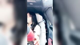MMlive gachich (Eria2004) nứng lồn không mặc đồ lót lái ô tô tìm người lạ để gạ chịch