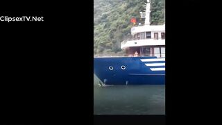 Full clip Tây Balo địt e gái việt trên du thuyền ở Hạ Long Bay