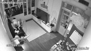 [Seri Hack Cam], E gái đi làm về bị thg a trai đè ra trước TV địt
