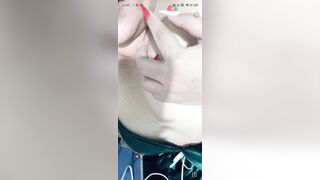 Ngọc yến show núm thâm