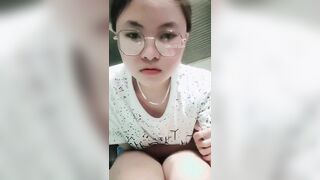 Clip Sex Nguyễn Trang 2ka8 Múp Vú Khủng Lồn Nước Thôi Rồi