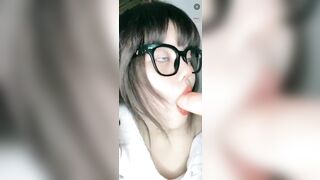 Bigo Live - Thủ Dâm Chảy Nước Cùng Em Gái Đéo Kính
