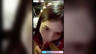 Lén bóp vú con bạn thân đang tập trung lái xe phải dừng xe để djt