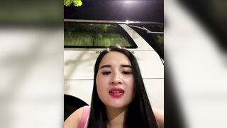 Chị mbbg vú to đi gạ trai trong lúc tập thủ dục nhìn dâm đãng