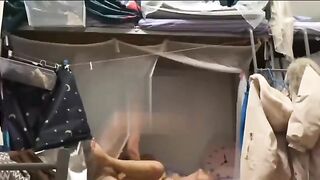 Nứng quá đè bạn gái ra trong ký túc xá