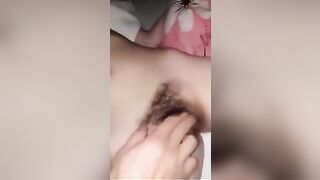 Nghịch bím non e thg bạn thân ngủ say, Xin lỗi mà e m ngon quad